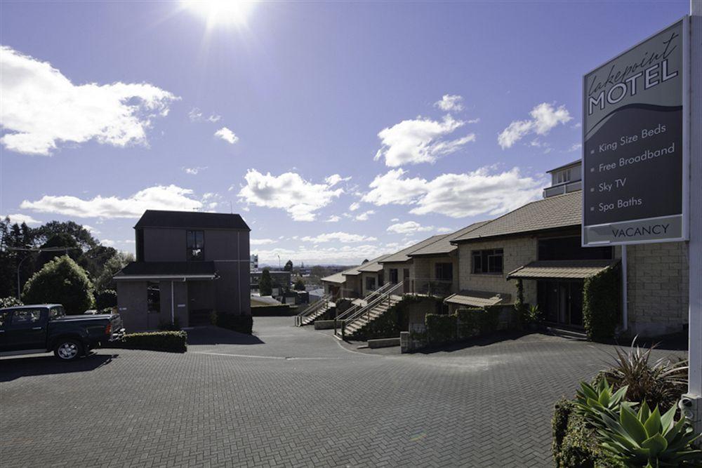 Lake Point Motel Hamilton Exterior photo